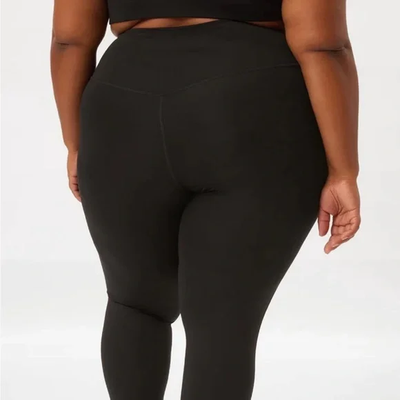 Girlfriend Collective - Black Compressive High-Rise Legging - Picture 9 of 9